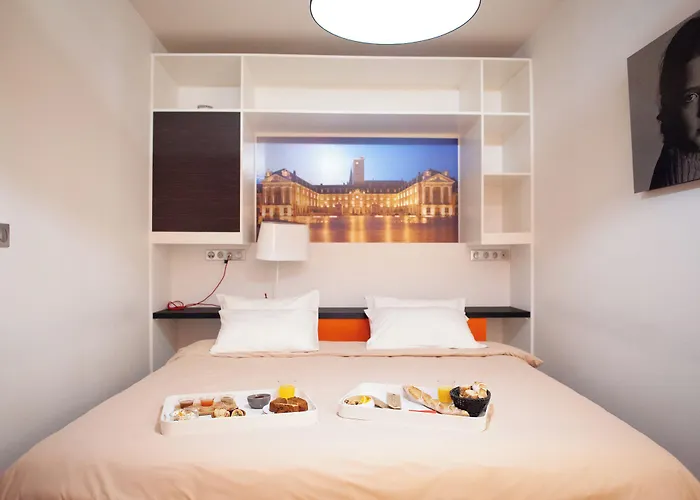 La Belle Adresse Apartment *