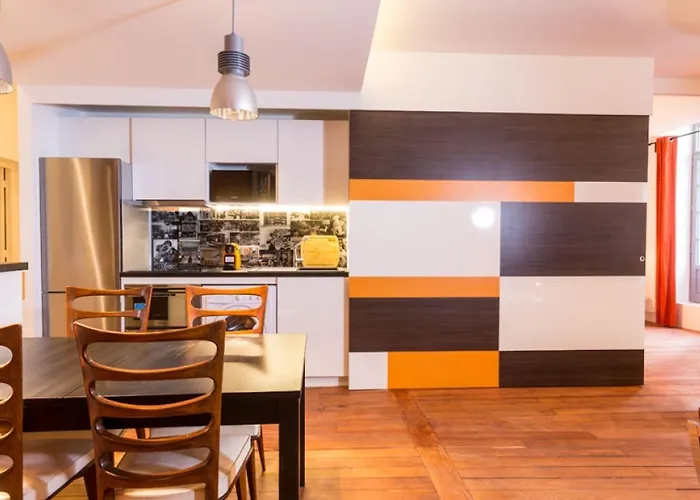 La Belle Adresse Apartment *